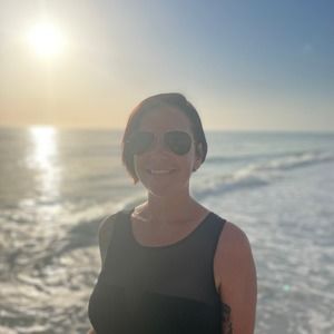 Meet your Posher, Monique